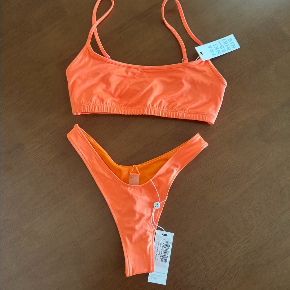 Frankie’s Bikini Set Size Small